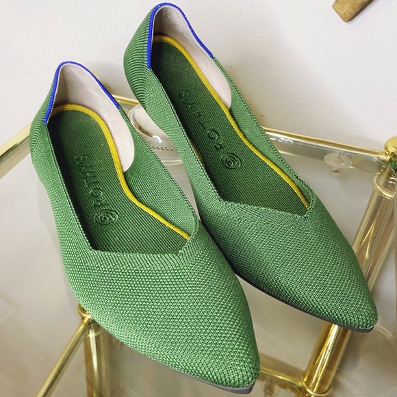 Rothy's Shoes - Rothy’s The Point Willow green Flats size 9. Washable! Sustainable! EUC